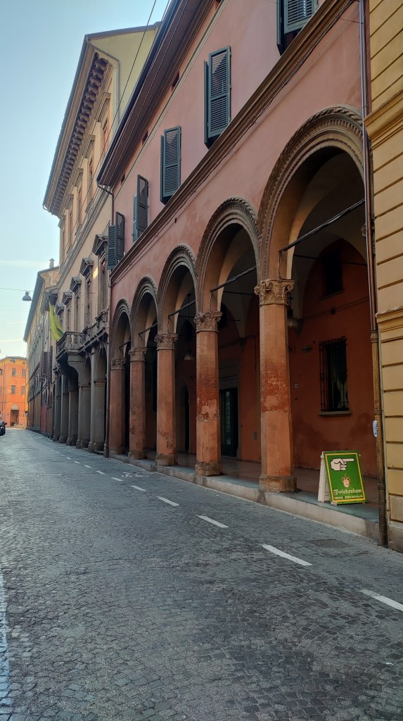 I Portici rossi di Bologna