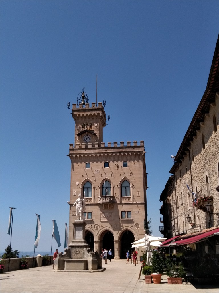 Il Palazzo Pubblico di San Marino nel centro storico del paese, Repubblica di San Marino