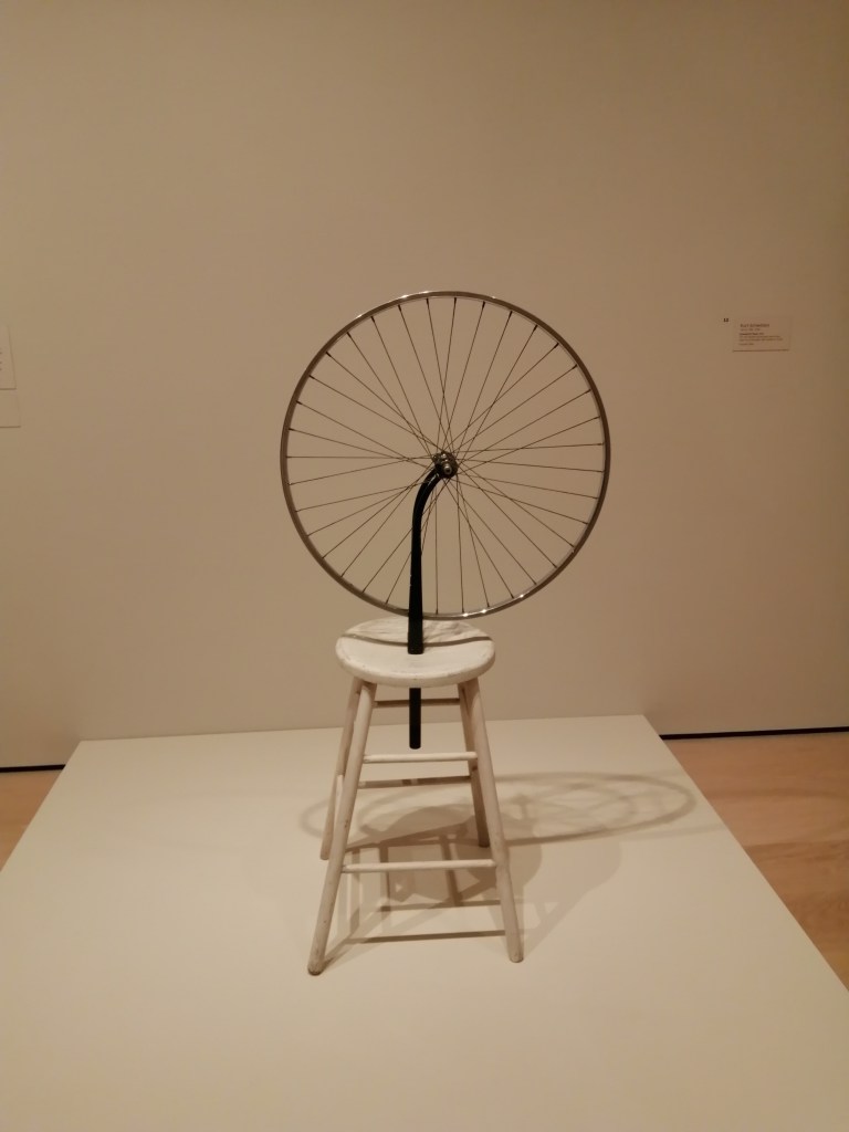 Ruota di bicicletta, il primo ready-made realizzato da Duchamp, MoMA, New York, USA