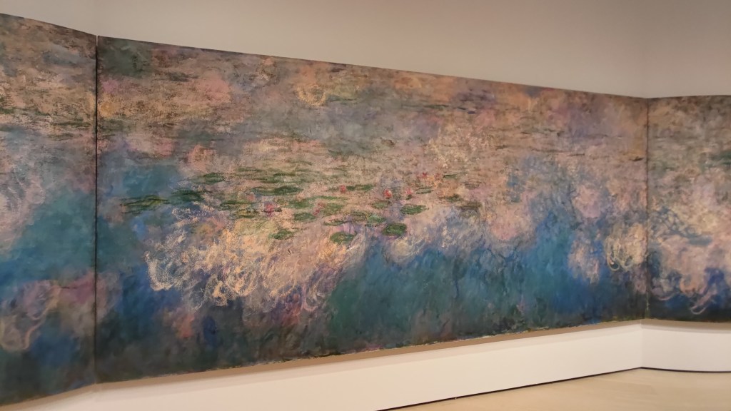 Riflesso delle nubi sullo stagno delle ninfee di Claude Monet esposta al MoMA, New York, USA
