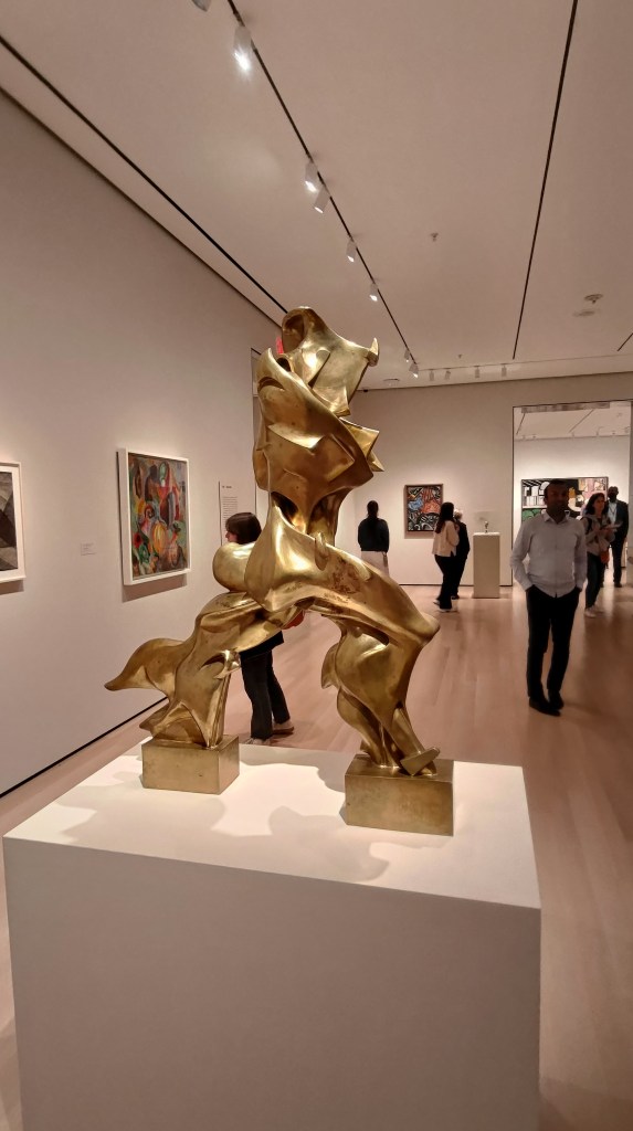 Forme uniche di continuità nello spazio ad opera di Boccioni, MoMA, New York, USA