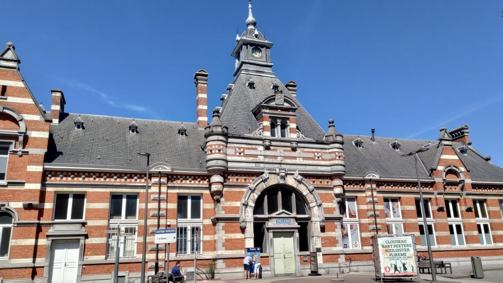 La bella stazione di Turnhout, nelle Fiandre, Belgio