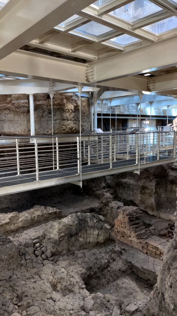 Gli scavi archeologici della Biblioteca Salaborsa che hanno riportato alla luce la Bologna romana. 