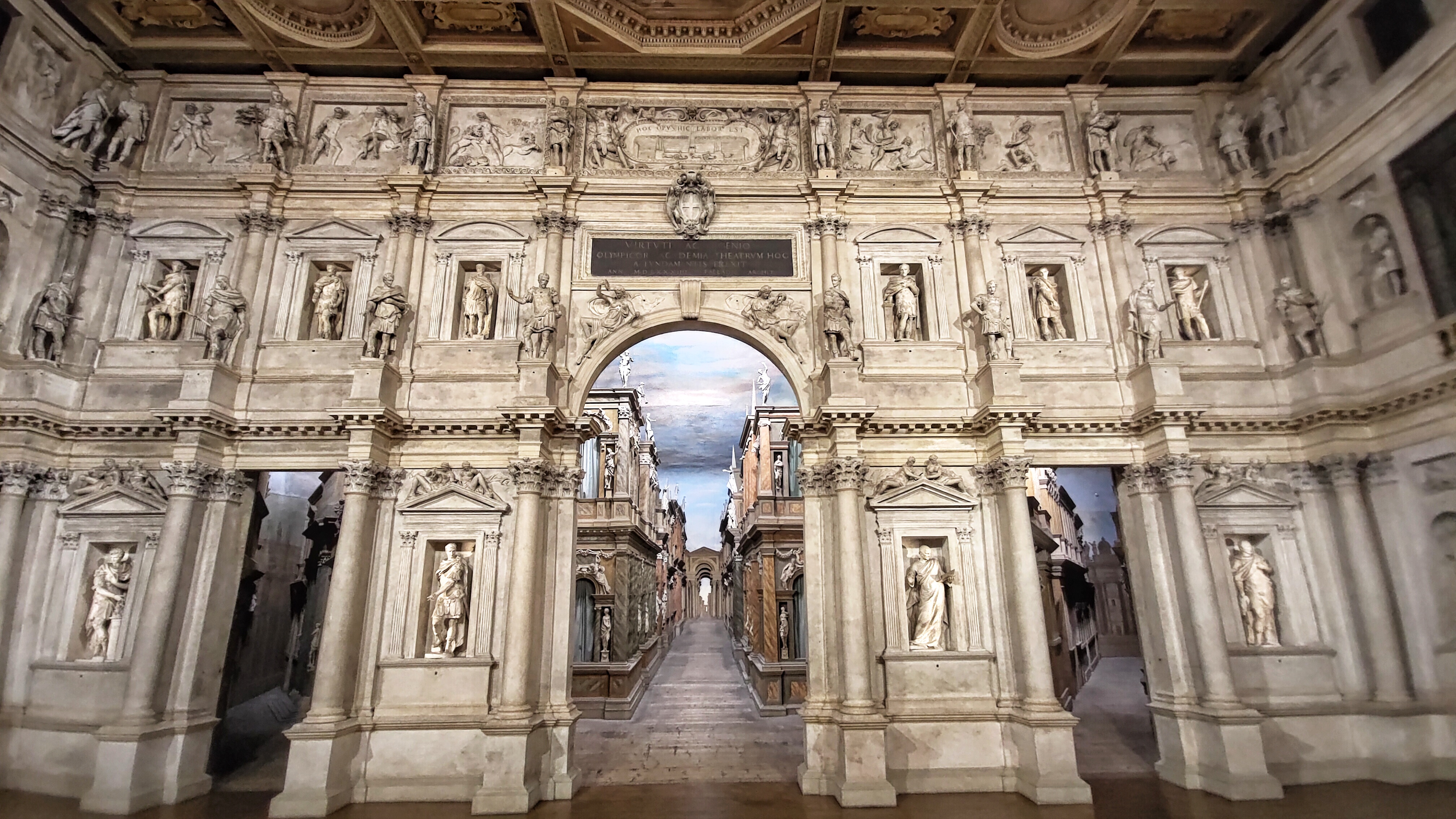 Il Teatro Olimpico di Vicenza, opera di Palladio e Scamozzi, Patrimonio UNESCO. Vicenza, Veneto