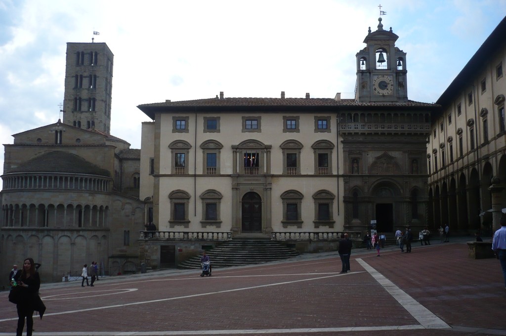 Piazza Grande ad Arezzo, in Toscana