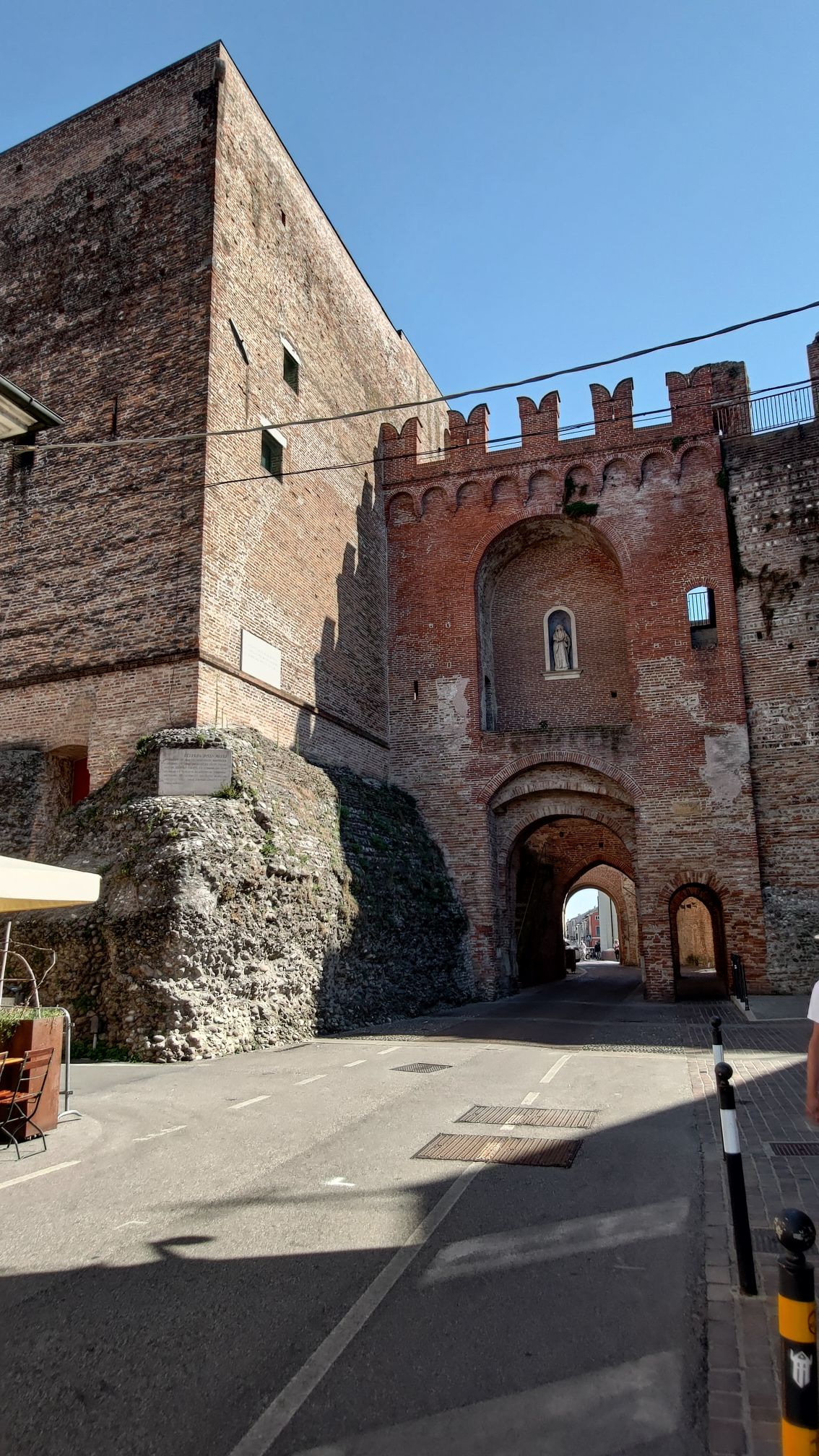 Porta Treviso vista dall'interno, Cittadella, Veneto