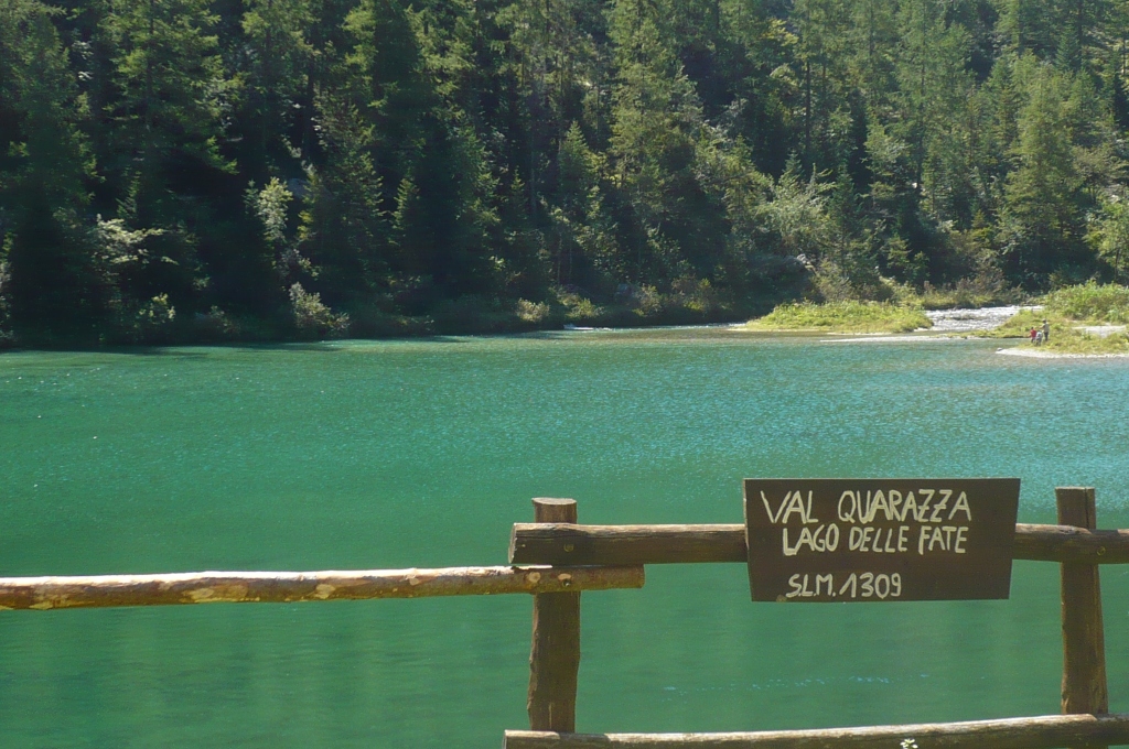 Il Lago delle Fate in Val Quarazza, nei dintorni di Macugnaga, Piemonte