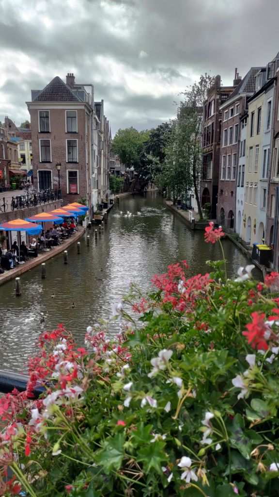 Scorcio sui canali della città olandese di Utrecht, Paesi Bassi