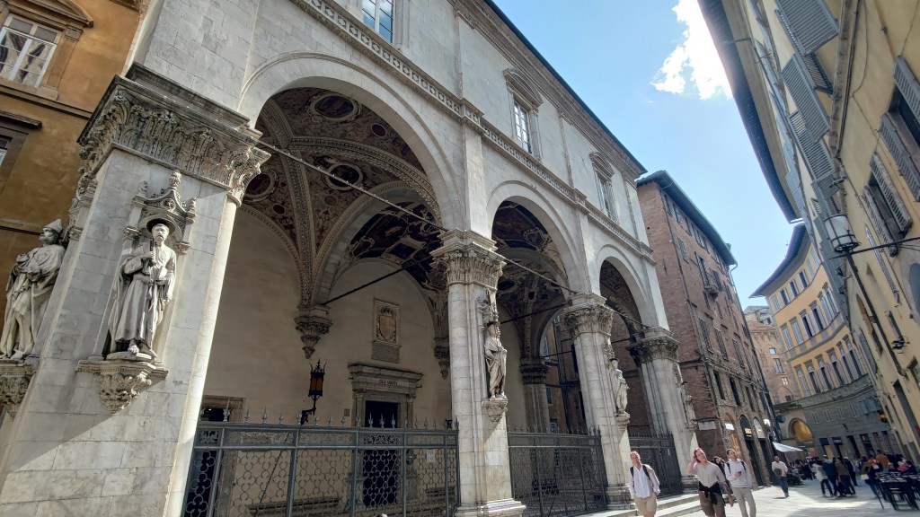La Loggia della Mercanzia di Siena