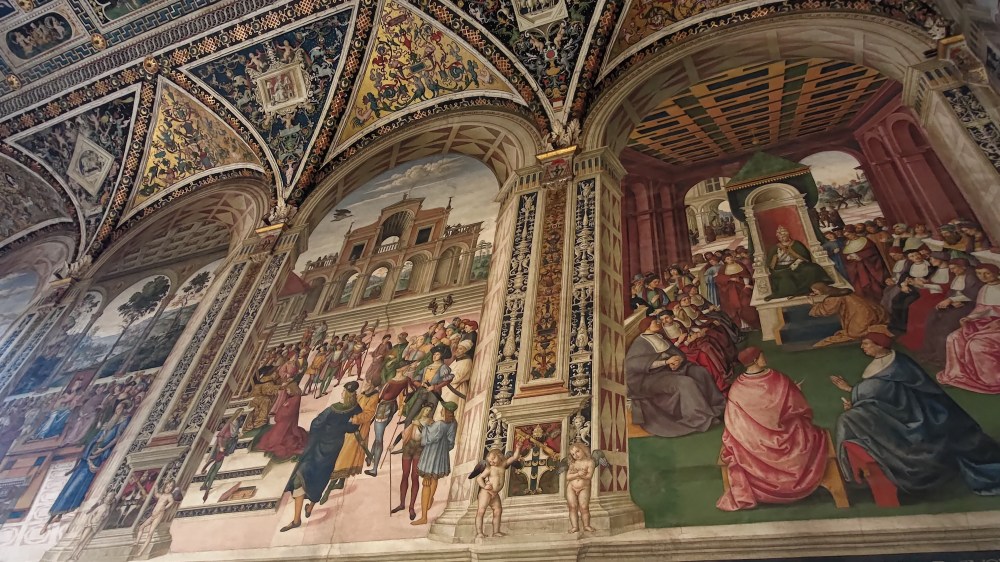 Particolare degli affreschi del Pinturicchio nella Libreria Piccolimini, Duomo di Siena