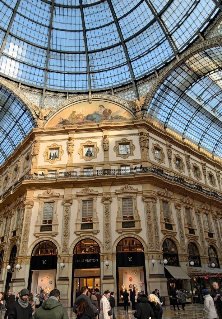 Allegoria dell'Asia nella Galleria Vittorio Emanuele II a Milano, Lombardia