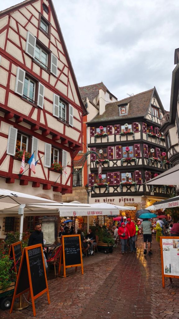 Vie del centro di Colmar con le case a graticcio